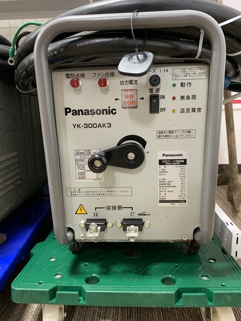 Panasonic 小型アーク溶接機 YK-300AK3 入荷しています。 | 中古工具の